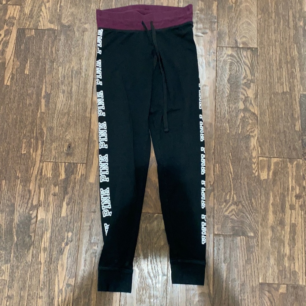 Victorious Secret Pink Yoga leggings